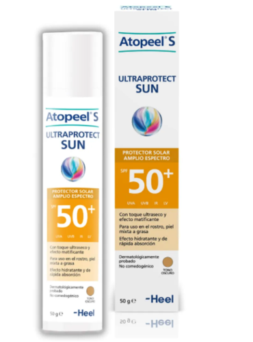 Protector solar 50+ tono oscuro.